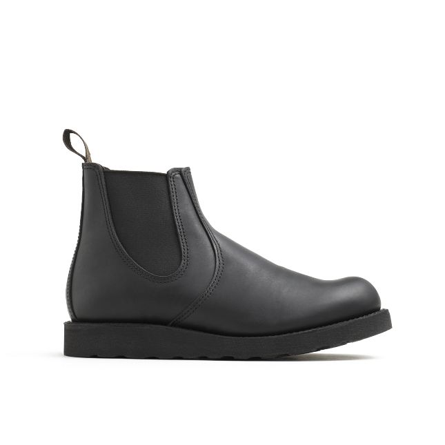 THE CLASSIC BLACK CHELSEA BOOTS