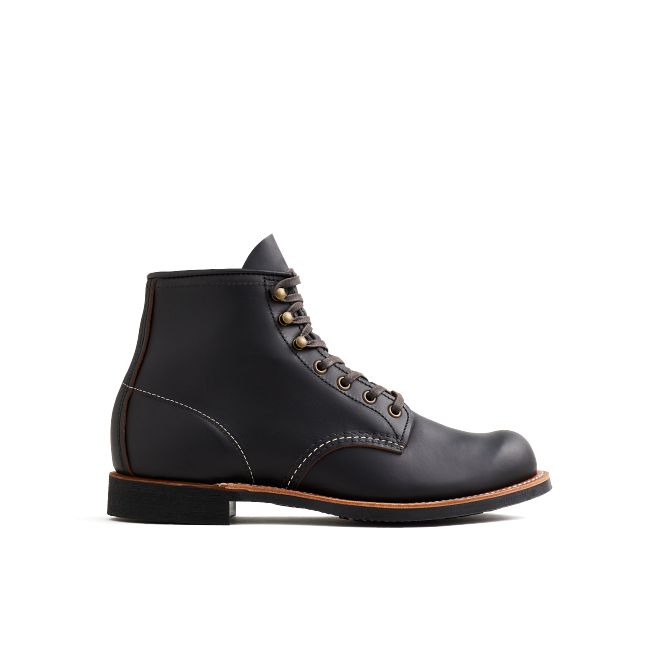 Red wing heritage store men's blacksmith vibram boot