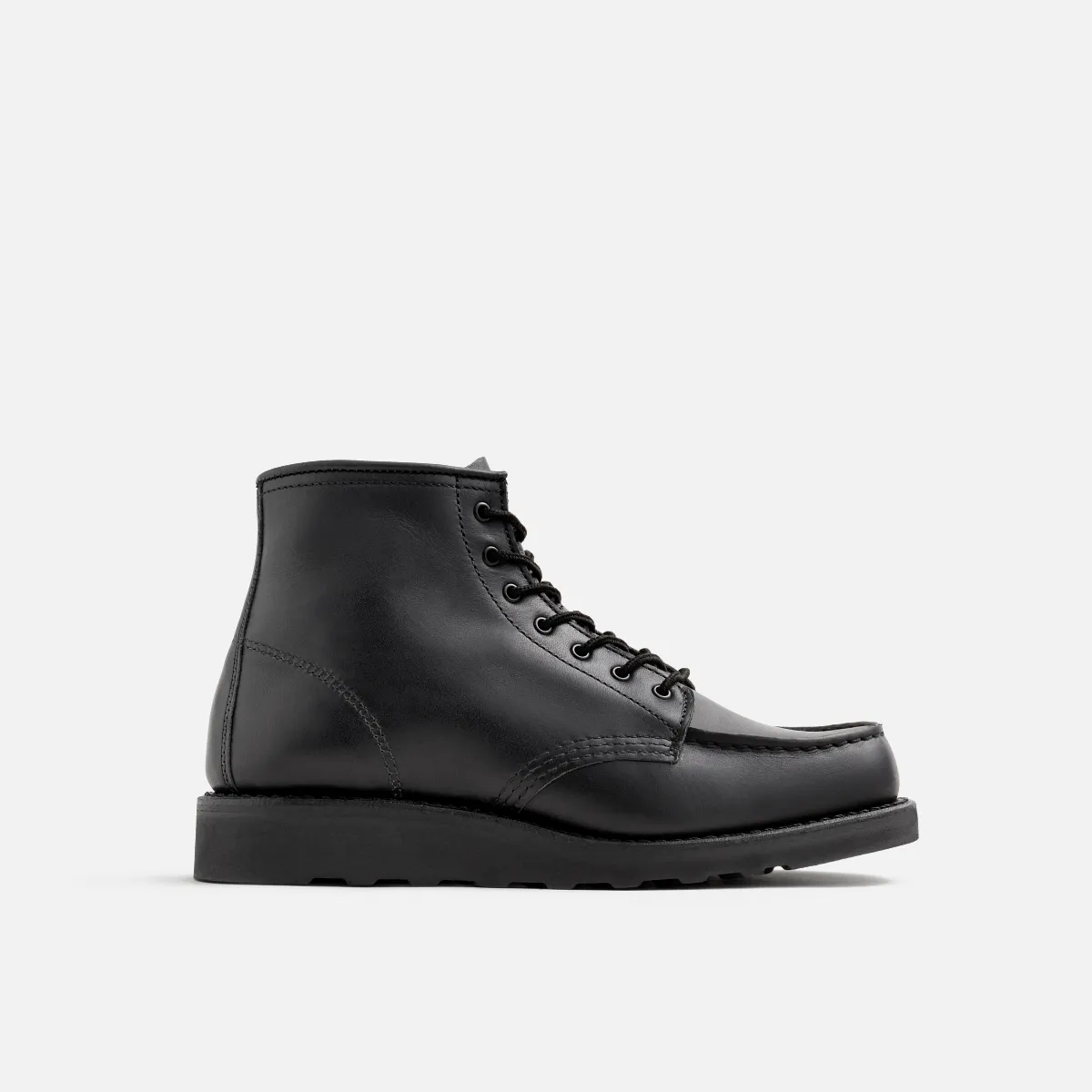Women's 6-Inch Classic Moc Short Boot in Black Leather 3380 | Red Women's 6-Inch Classic Moc Short Boot in Black Leather 3380 | Red