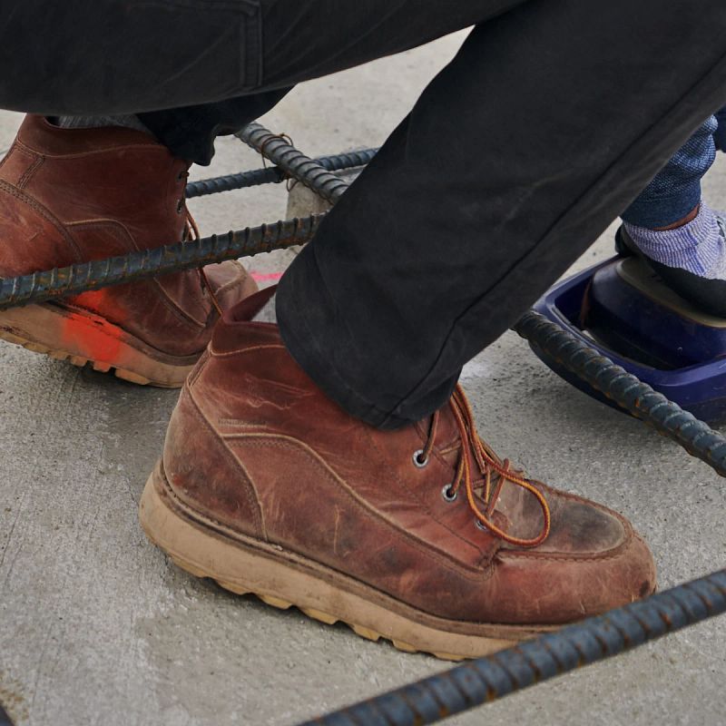 Red wing boots on on sale feet