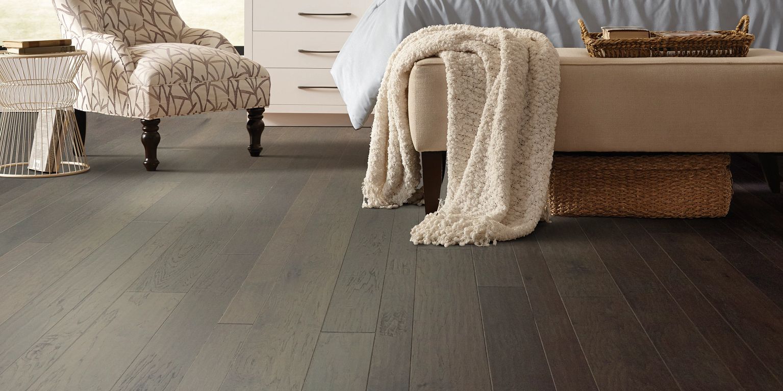 Flooring Store | Carpet | Hardwood Floors | Laminate & Vinyl Floors | Clinton Township, Macomb County, Oakland County, Wayne County, Southeast Michigan