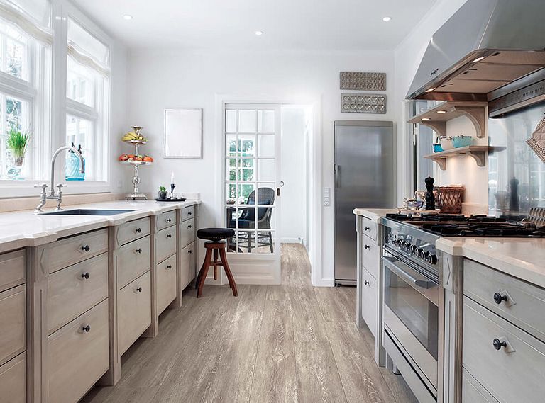 Coretec Plus Xl Enhanced Rainier Oak Vv035 00902 Vinyl Plank