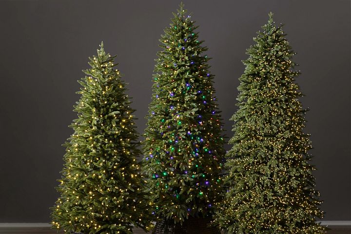 christmas tree light strands