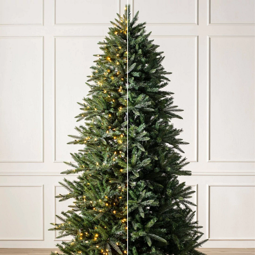 pre-lit versus unlit Christmas tree