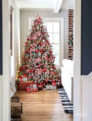 full Christmas tree with red decorations