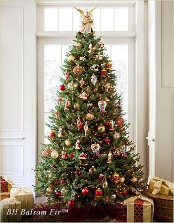 Find the Right Artificial Christmas Tree Size | Balsam Hill