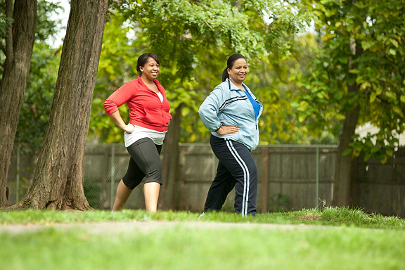 two women exercising