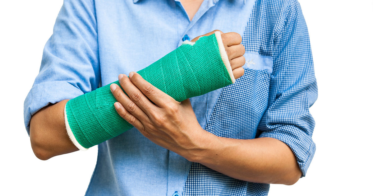 Signs, Symptoms, And Treatment For Bone Fractures