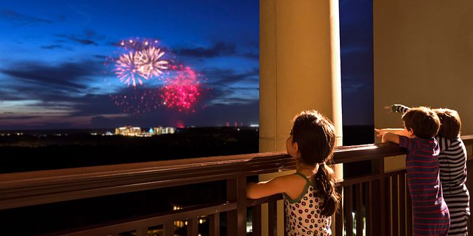 3170_fireworks_balcony.jpg