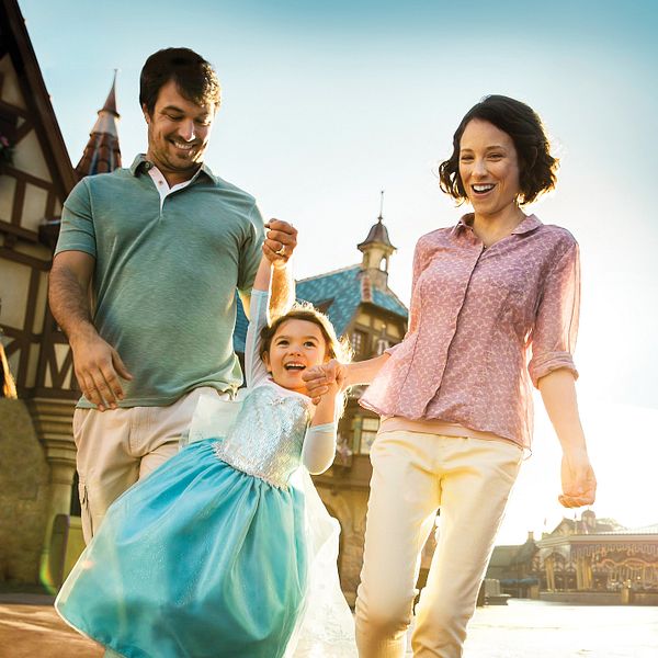 Family at Orlando Theme Park - Get Discount Tickets Todays