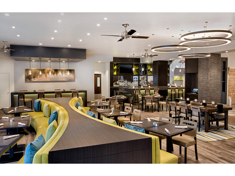 Bar Meets Grill