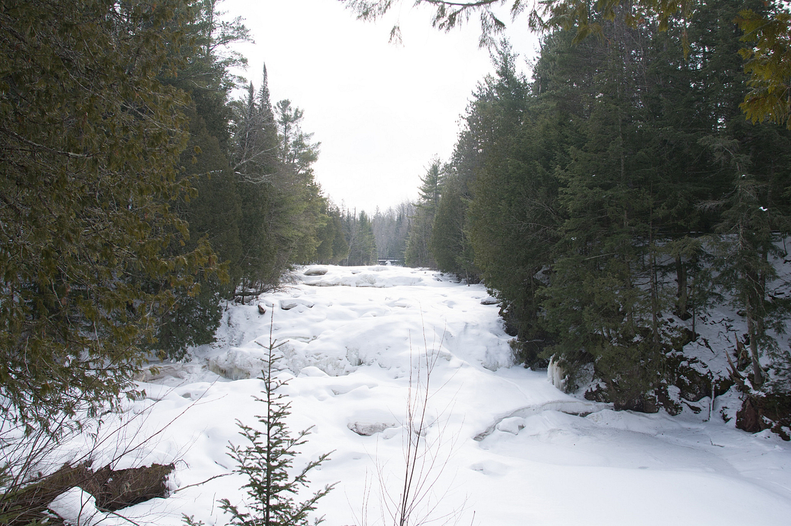 Photo of frozen waterfall in Copper Falls State Park