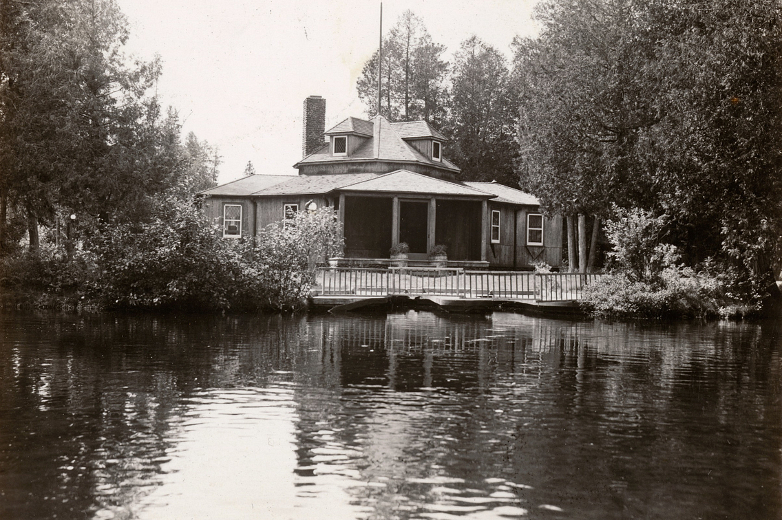 Historic photo of Henry Clay Pierce estate on Brule River