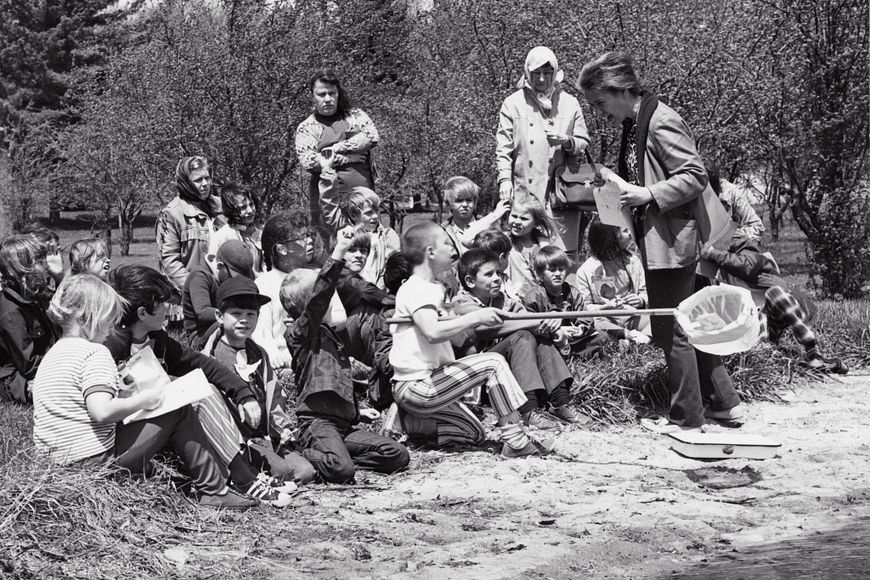 schoolchildren with instructor Genevieve Bancroft at MacKenzie Environmental Center circa 1973