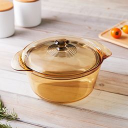 Visions 1.6L casserole dish with lid on table 
