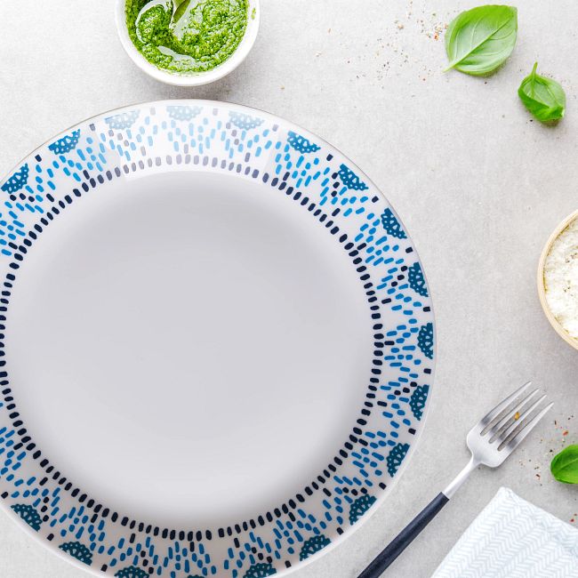 Everyday Expressions Glass Azure Medallion 10.5" Dinner Plates, 4-pack