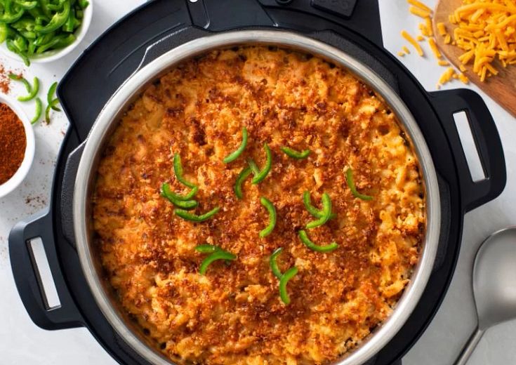 Creamy Mac and Cheese in a white bowl