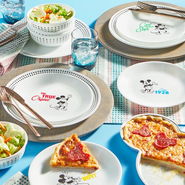 12-piece Dinnerware Set: Disney Mickey Mouse, Oh Boy