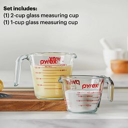 Smart Essentials Glass Measuring Cup Set with text set let you measure dry & liquid ingredients separately