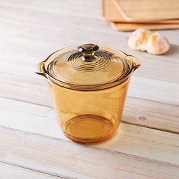 Visions 1.2L Stewpot with lid on table 