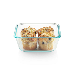 Total Solution Pyrex Square 4-cup Glass Food Storage with 4 muffins inside