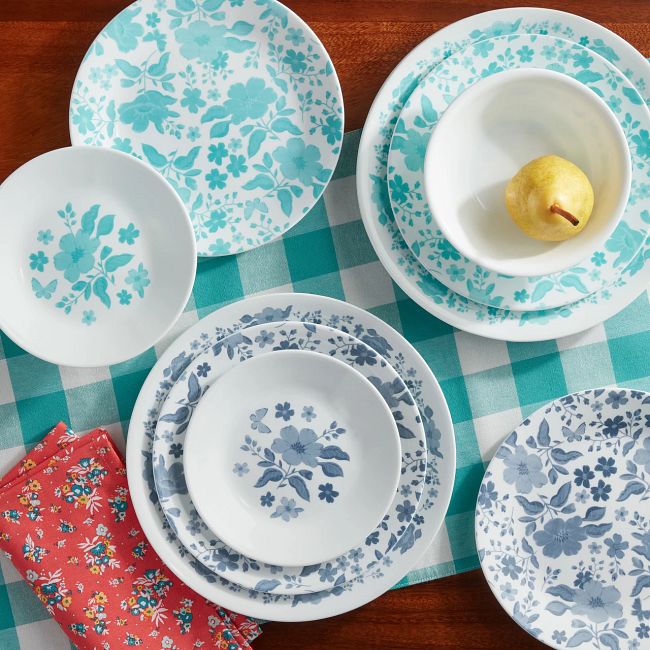 https://embed.widencdn.net/img/worldkitchen/vw25yvq21o/650x650px/CO_1145497_Pioneer-Woman-Teal_12pc-Set_ATF_Square_Tile3.jpeg