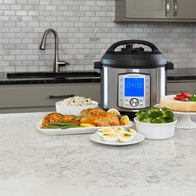 Instant Pot® Duo™ Evo Plus 6-quart Multi-Use Pressure Cooker