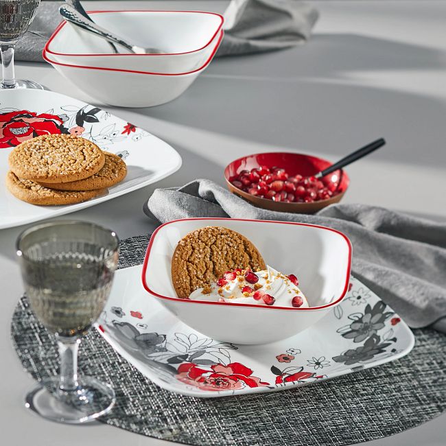 Chelsea Rose 16-piece Dinnerware Set, Service for 4